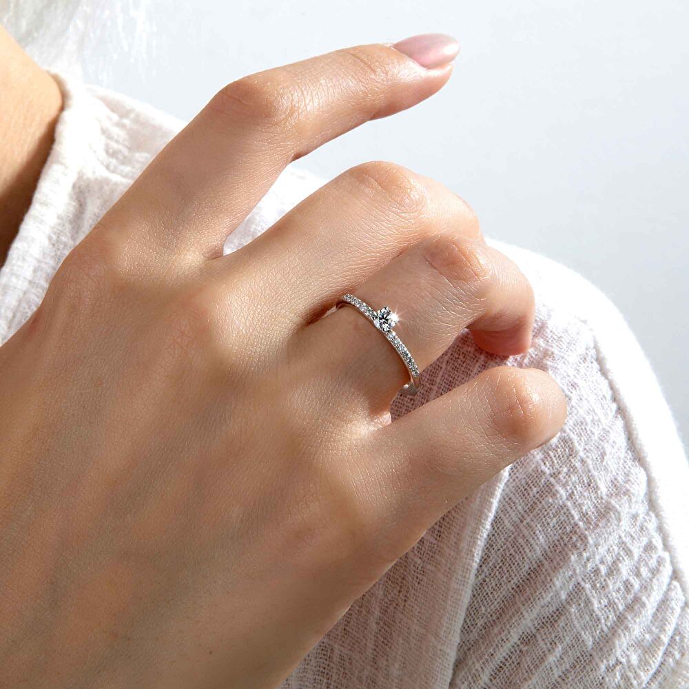Pırlanta Shine Tektaş Yüzük 0.52 CT.